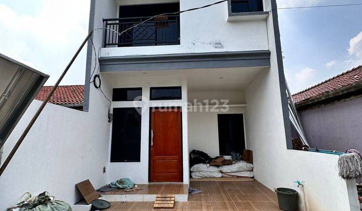 Rumah Dijual di Ciracas, Jakarta Timur 700jtaan 2 Km Stasiun Ltr 1