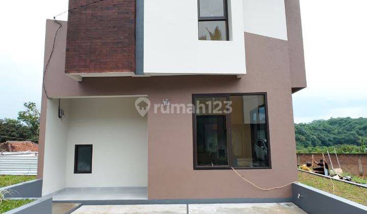 Dijual Rumah Cibinong,bogor 2 Lantai 700jtan Dekat Pemda Cibinong 2