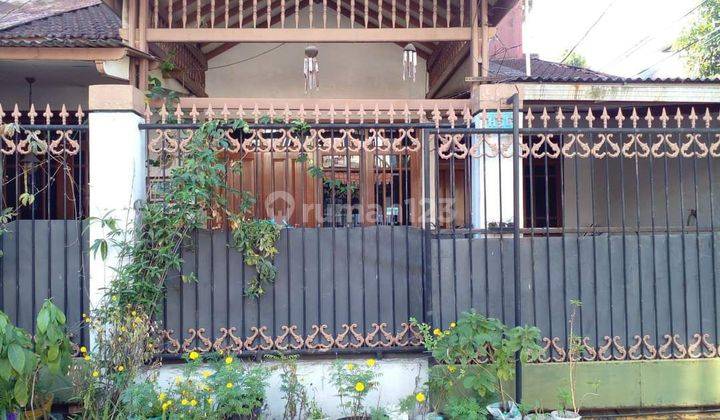 Dijual Rumah Terawat Siap Huni di Kota Bandung 1