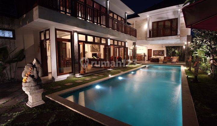 Stunning three bedroom villa in Petitenget Bali 2