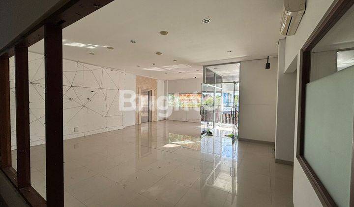 Dijual Gedung 3 Lantai Di Jalan Raya Kuta - Lokasi Strategis Di Jantung Pariwisata 2