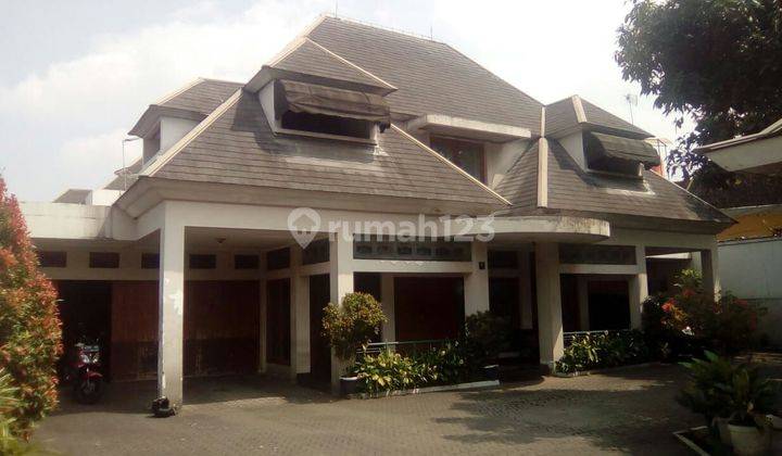 Rumah Exclusive SHM Bagus Strategis Sersan Bajuri Bandung 2