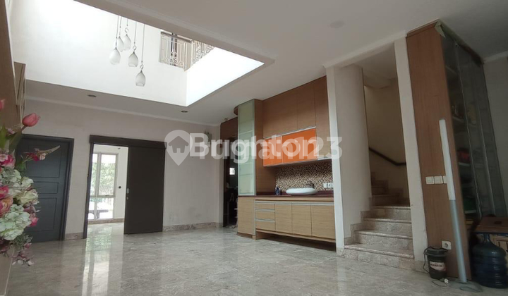 Rumah Mewah Luas dan Cantik di BSD 2
