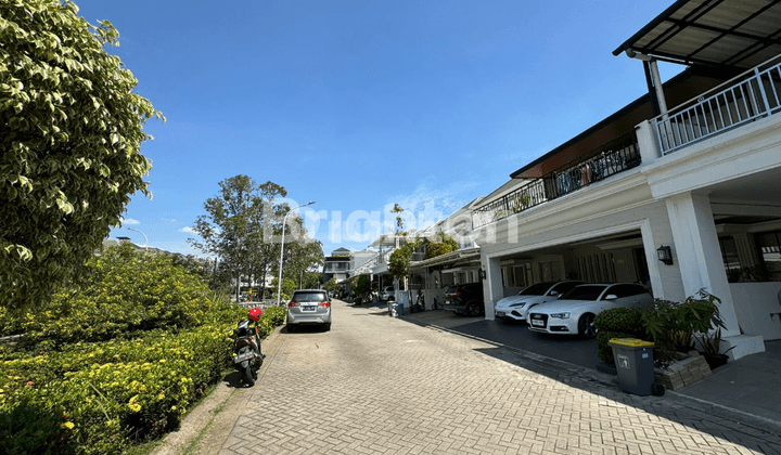 Rumah Semi Furnished Mewah di Casa Jardin Residence, Jakarta Barat 2