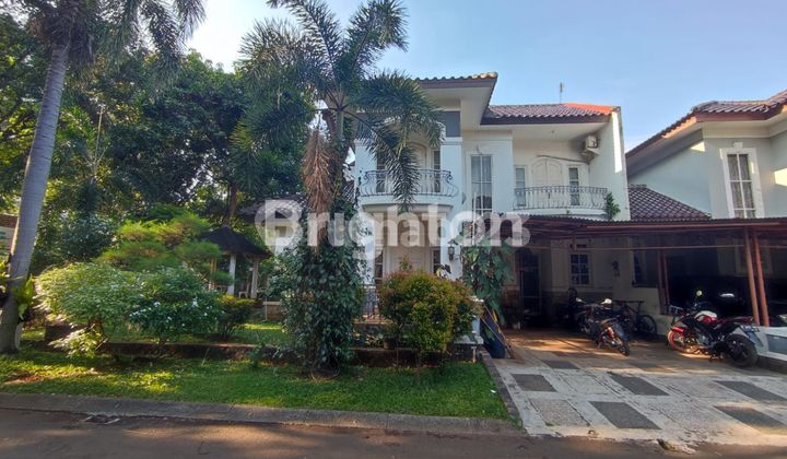 Nice House in Senayan Bintaro Complex