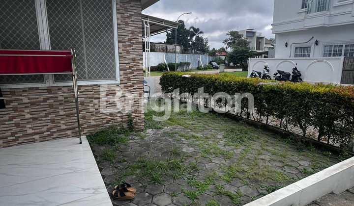 Rumah Hook 2 Lantai di Modernland, Banjar Wijaya