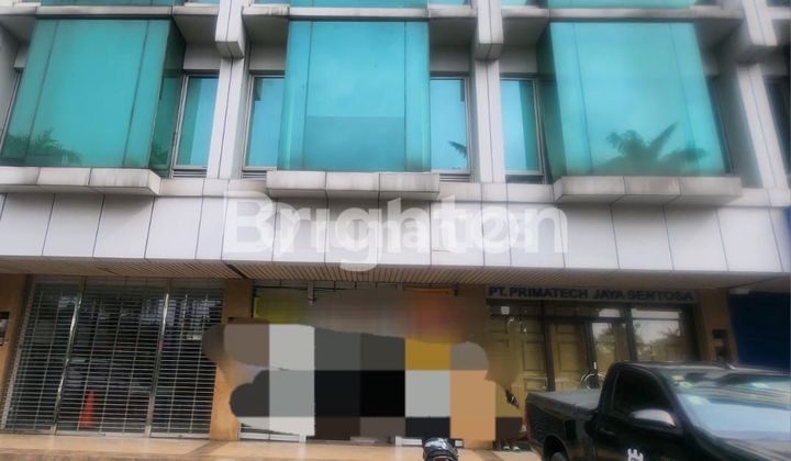 Ruko di kompleks perkantoran Aries Jakarta Barat 