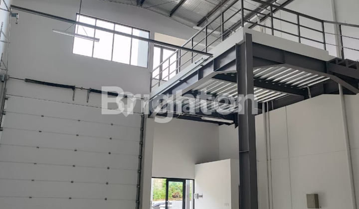 Gudang dengan Mezzanine di Taman Tekno X  1