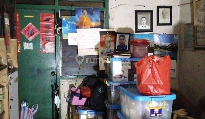 Di Jual Rumah Tua BU di Angke Jaya 1