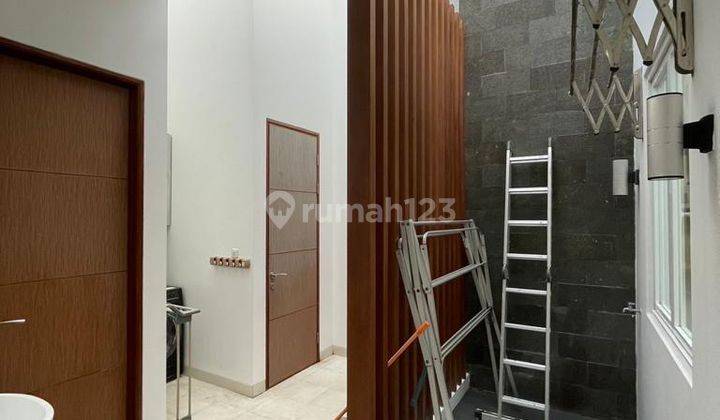 Rumah 2 Lantai Furnished Bangunan Baru di Permata Buana, Jak Bar 2