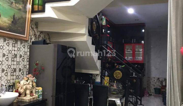 Rumah Cantik Siap Huni 3 Lantai Uk.6x17 SHM Dekat Bandara Soetta 2