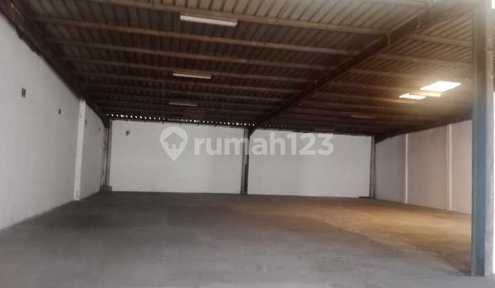 Banyak Gudang Di Kiaracondong Mainroad Kota Bandung