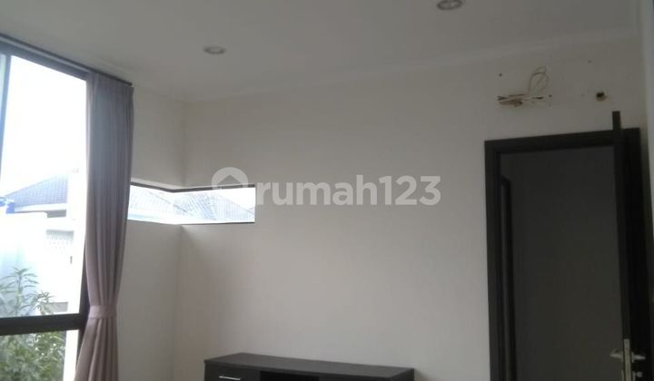 Rumah di Btari summarecon Bagus kota bandung