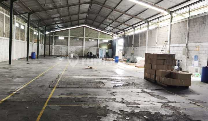 Ready-to-Use Warehouse on Main Road Soekarno Hatta, Bandung City