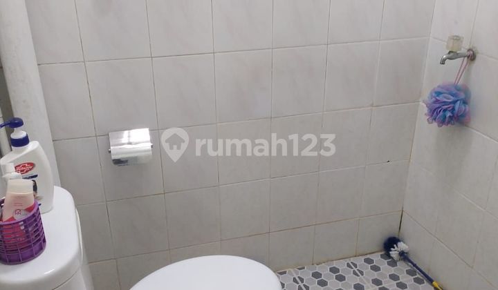 House on Dewi Sartika Street, Strategically Located in the Center of Bandung City. 2