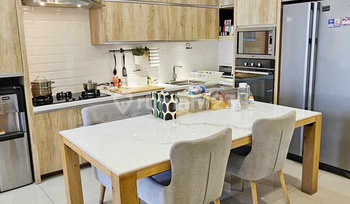 Rumah Cantik di Setra Glory Setraduta Kota Bandung