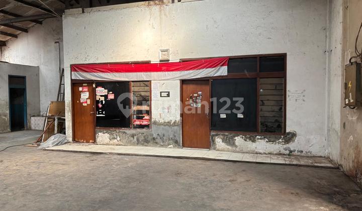 Gudang Mandiri Di Tengah Kota Strategis Kota Bandung