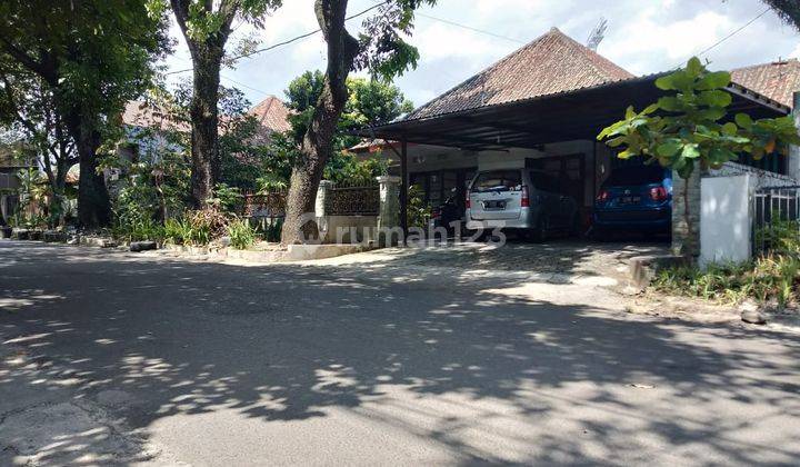 Rumah Bangunan Kolonial Terawat, Lokasi Premium Sayap Jalan Riau 1