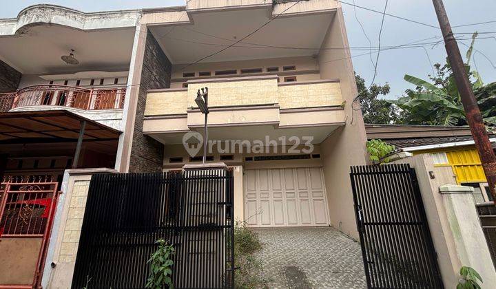 Rumah 2 Lantai Sangat Bagus, Bisa Untuk Kantor di Turangga 2