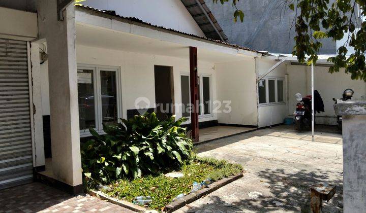 Rumah Sangat Bagus Untuk Kantor, Coffee Shop, Cafe, Sayap Jl Riau 2