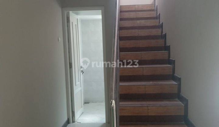 Dijual Rumah Bagus di Mangkubumen, Banjarsari , Surakarta 2