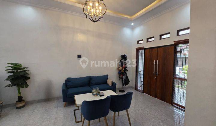 Rumah Bagus 2 Lantai Di The Address Cibubur 2