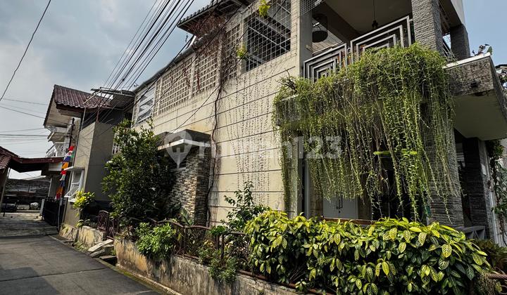 Rumah Modern 2 Lantai Siap Huni & Strategis Cipayung Jaktim - SHM 2