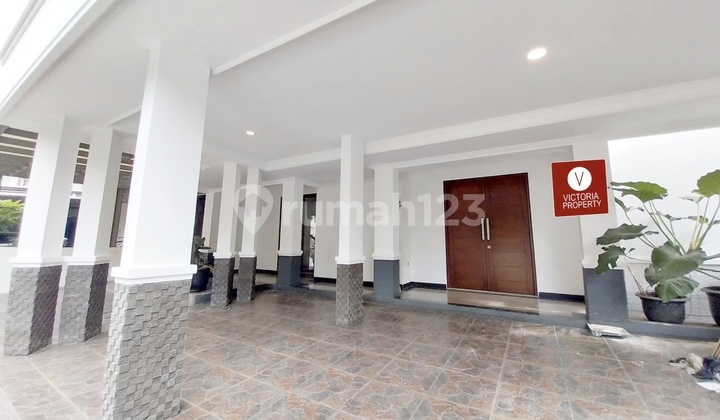 Rumah Mewah Di Kkawasan Elite Di Kota Wisata Cibubur 2