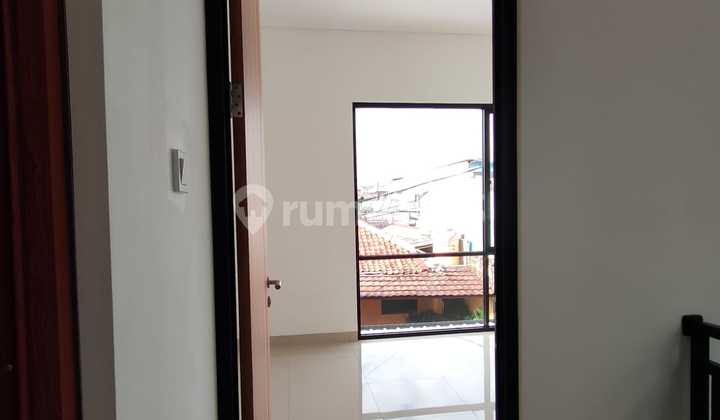 Rumah Siap Huni Di Pondok Kelapa Jakarta 2
