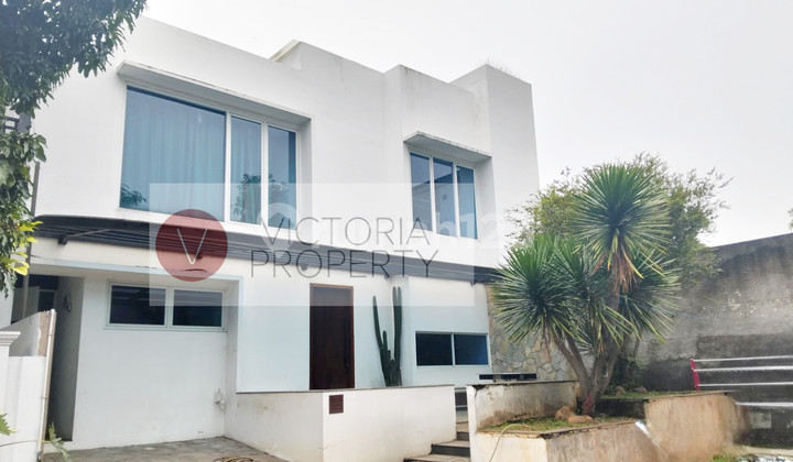 Rumah Kuldesak Di Bukit Golf Cibubur Rumah Kuldesak Di Bukit Golf Cibubur