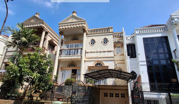 Rumah 2½ Lantai di Citragran Cibubur Bekasi