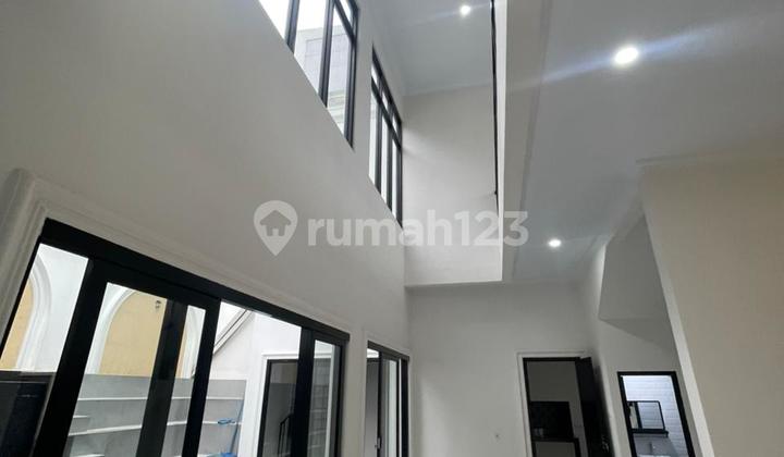 Rumah Mewah di Sentul City 2