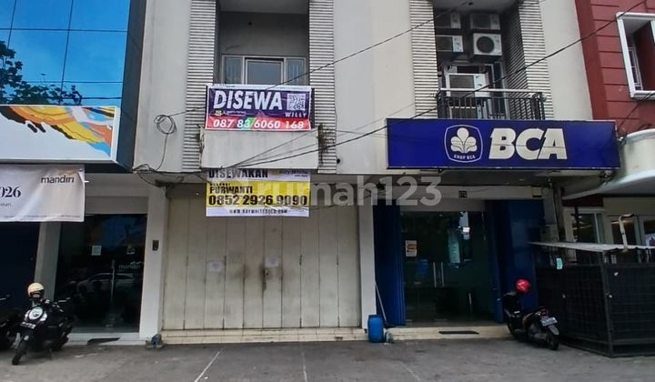 For Rent 3-Story Shop House Jl. Adisucipto Solo 1
