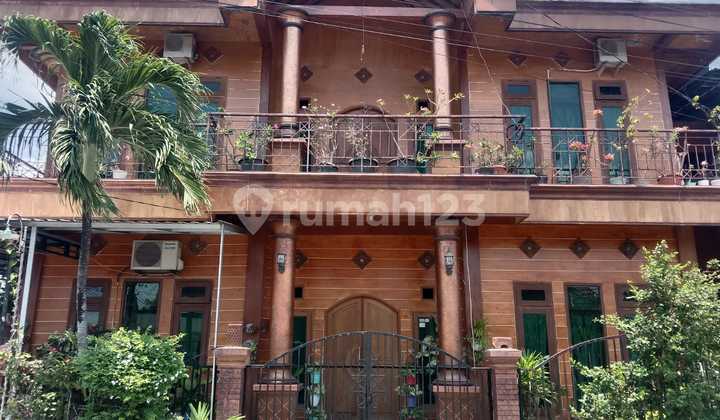 Rumah Mewah Dekat Perkantoran dan Sekolahan Sukoharjo Kota