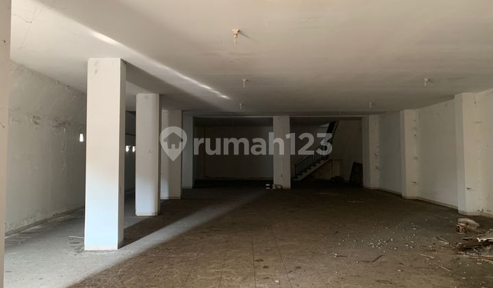 ruko disewakan 3 lantai lokasi strategis solo baru 2