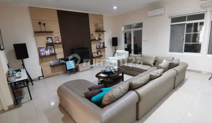 Rumah 2 Lantai 12x25 Bagus Florence Pik Row Jalan Besar, Bagus Rapi Bisa Kpr, Jakut