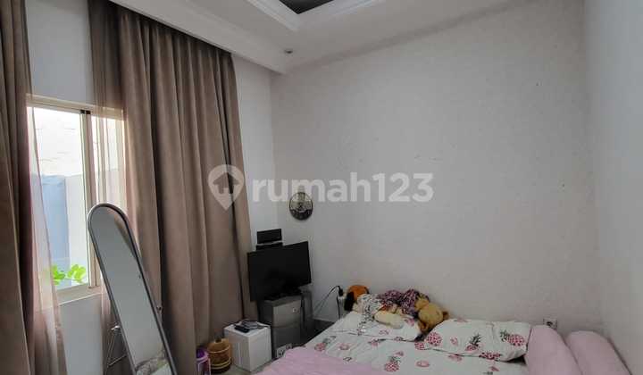 Termurah Rumah Crown Golf 8x24 2lt Pik, Jakarta Utara 2