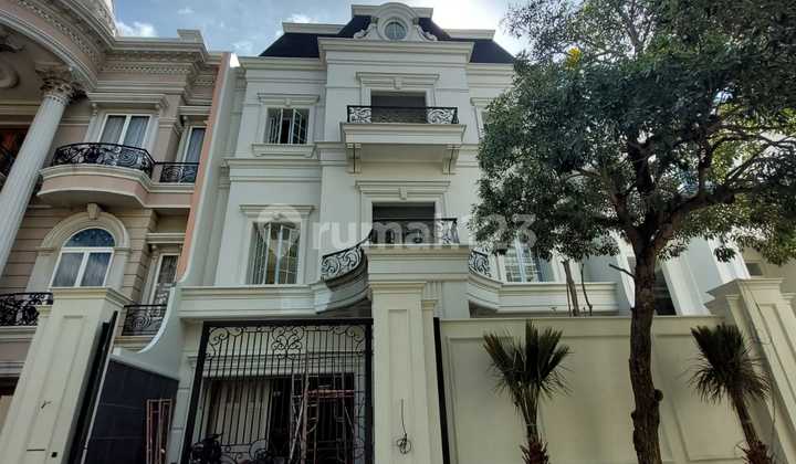 Brand New Pik Cluster Ebony 325m2 Modern Classic, Full Marble, Swimming Pool