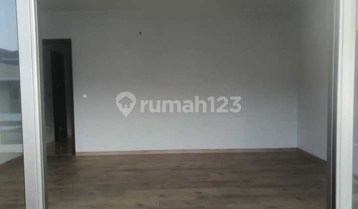 Dijual Rumah 8x20 Palm Full Bangunan, Golf Island Jakarta Utara 2