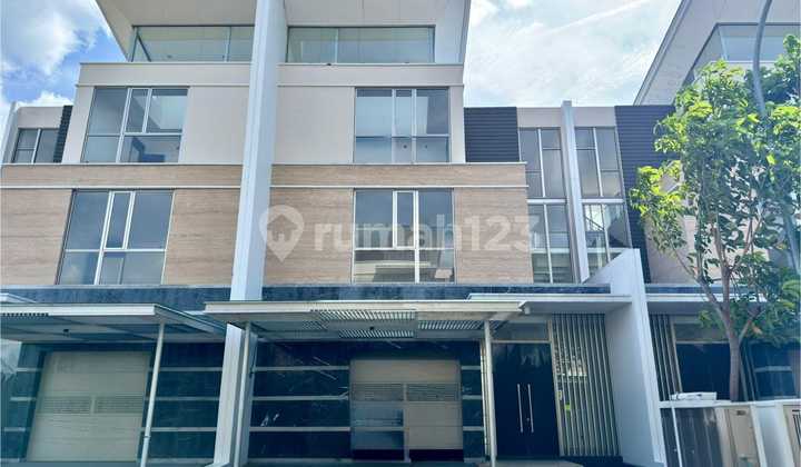 Rumah Mewah Golf Island 10x32 Cluster Chopin, ada lift, termurah