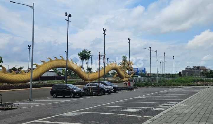 rental of 3 connected shophouses already collapsed Rukan shanghai pik2, dragon statue 2