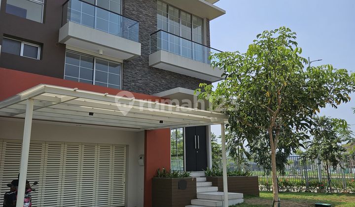 Rumah Mewah PIK2 13x25 View Danau, Hoek, Shm, Rapi, Brand new