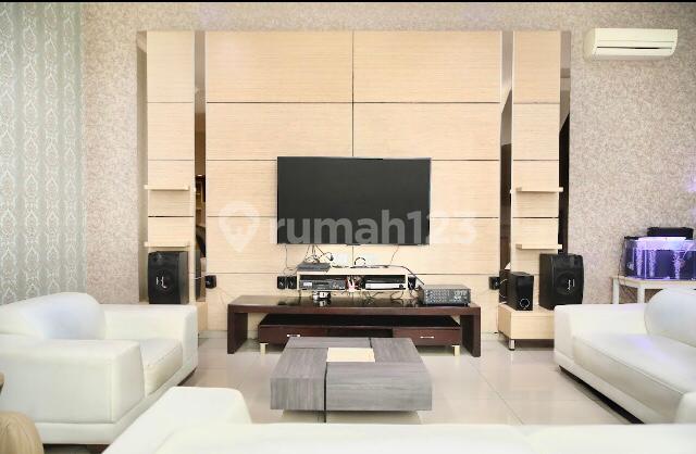 Rumah PIK Mediterania Boulevard 9x30 Full Furnish, SHM, Jakut