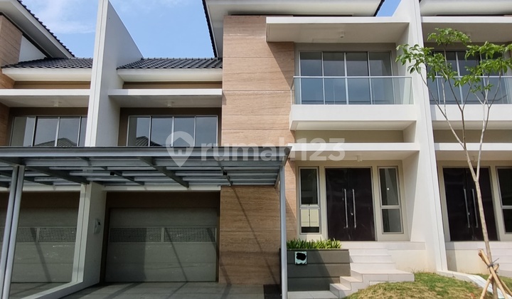 Bisa KPR, Brand New 10X25 Rumah Golf Island 2,5Lantai Bisa KPR, Brand New 10X25 Rumah Golf Island 2,5Lantai