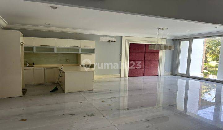  Rumah Semi Furnished 3BR Uk 8x27m2 di Pantai Indah Kapuk 2