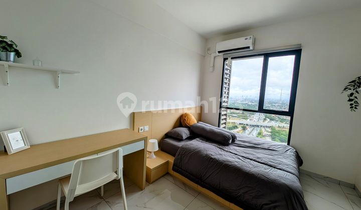 Sky House Apartment, Studio, 52nd Floor, Furnished, Pinang, Tangerang. 2