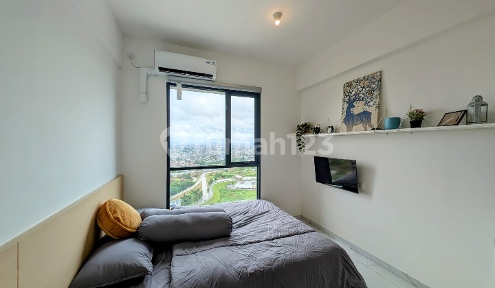 Sky House Apartment, Studio, 52nd Floor, Furnished, Tangerang.