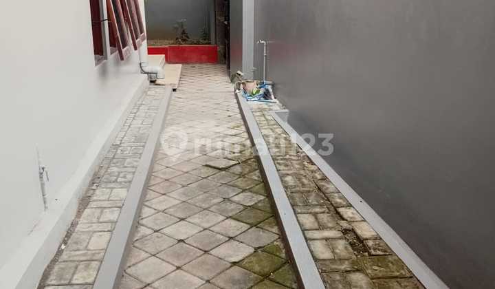 Rumah di Laweyan Tengah Kota Solo Tanah Luas dan Siap Huni 2