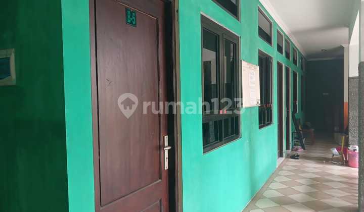 Active Modern 2-Story Building with 16 Rooms Suitable for Investment 2