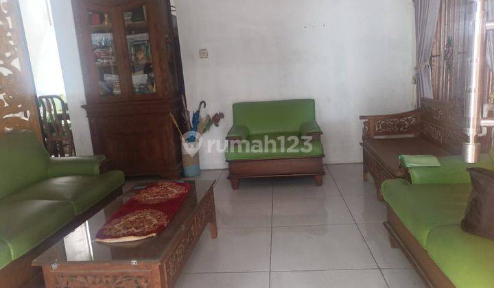 Dijual Rumah Klasik Lahan Luas Lokasi Jombor Sukoharjo 2